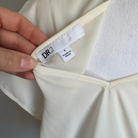DR2 by Daniel Rainn Cream Sheer V-Neck Flowy Blouse Womens L Coquette Simple - Picture 5 of 5